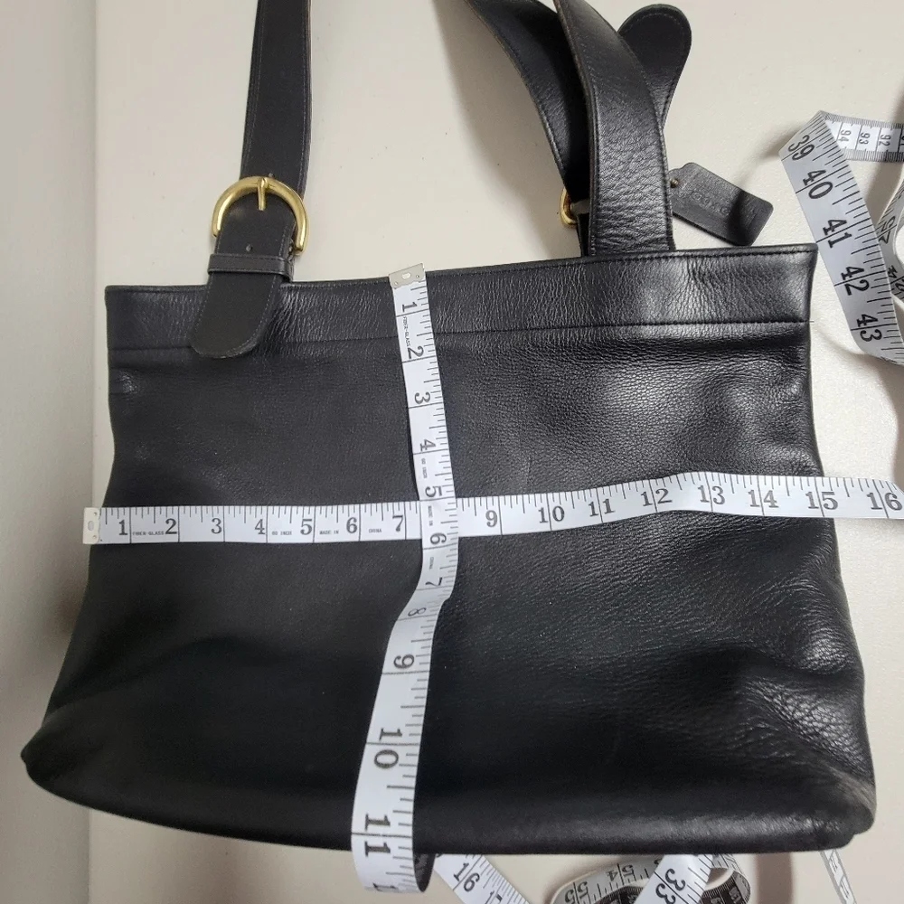 Vintage Coach Lafayette Leather Shoulder Bag #4140.